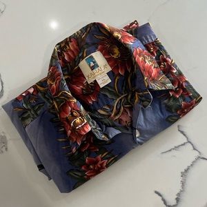 Kahala Avi Collection hawaiian shirt